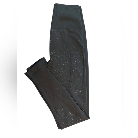 Lululemon Black & White Speckled Leggings – Size 4 - Picture 1 of 4